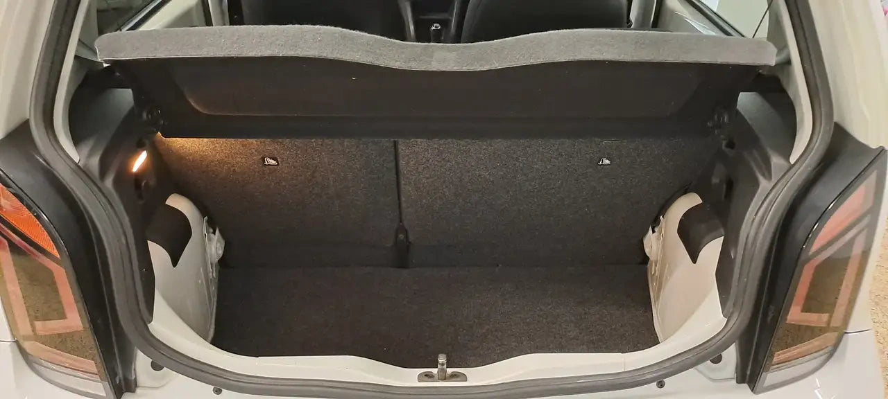 VOLKSWAGEN - UP! (2019 - km 15.900 - Metano)