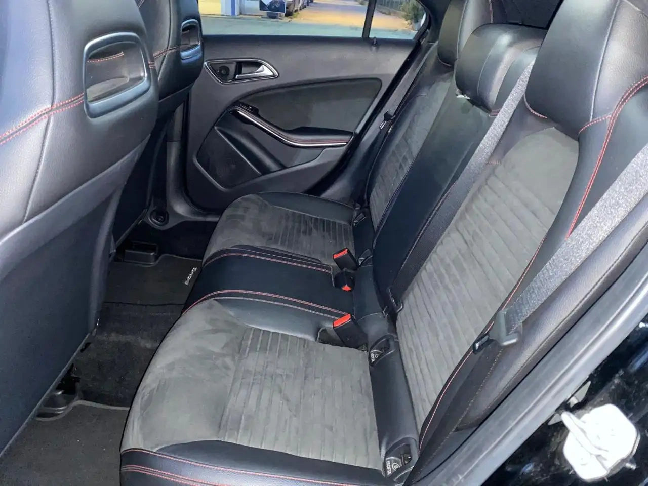 MERCEDES-BENZ - A 200 (2015 - km 156.000 - Diesel)