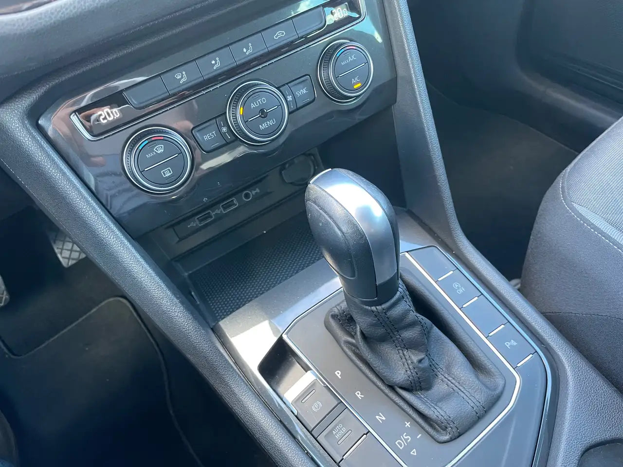 VOLKSWAGEN - TIGUAN (2020 - km 88.000 - Diesel)