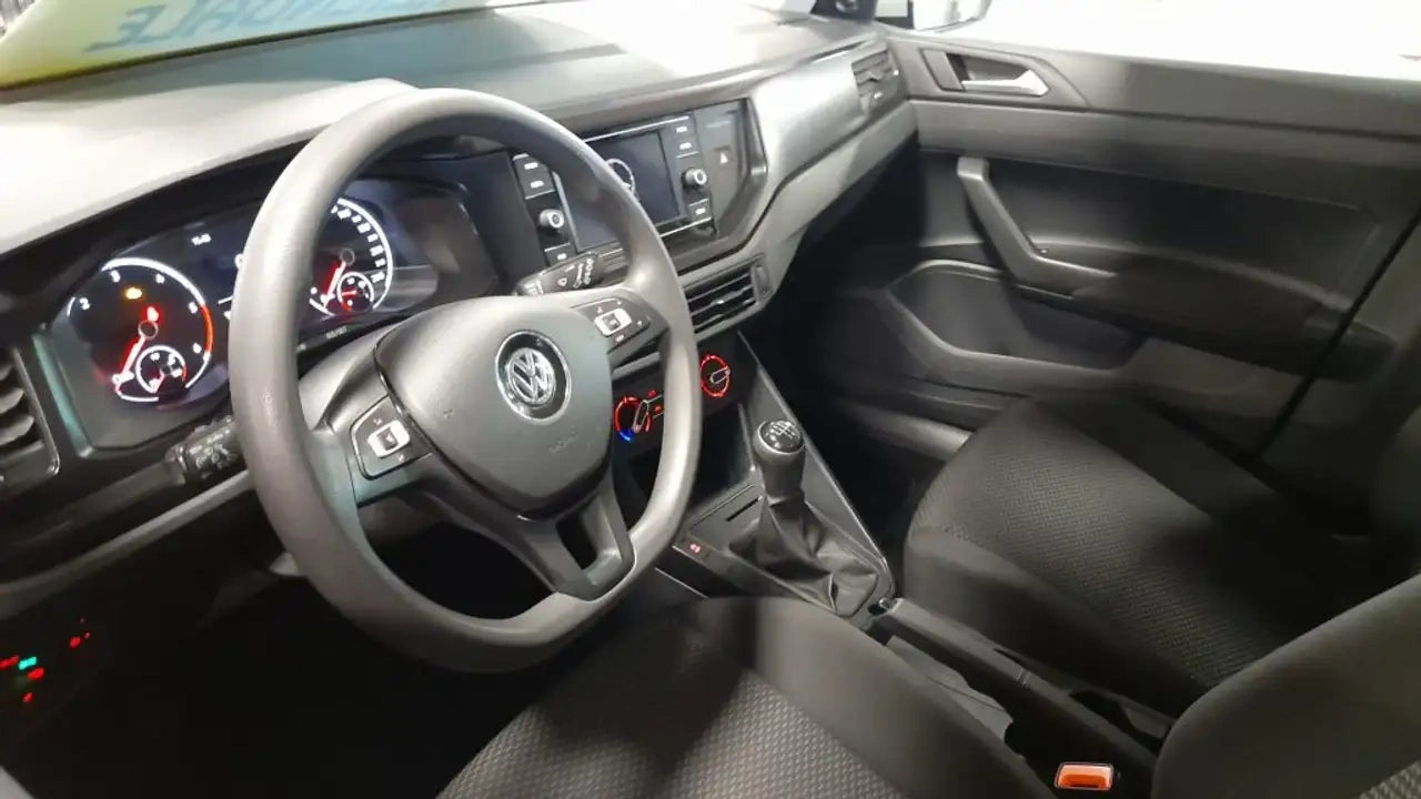 VOLKSWAGEN - POLO (2019 - km 112.703 - Diesel)