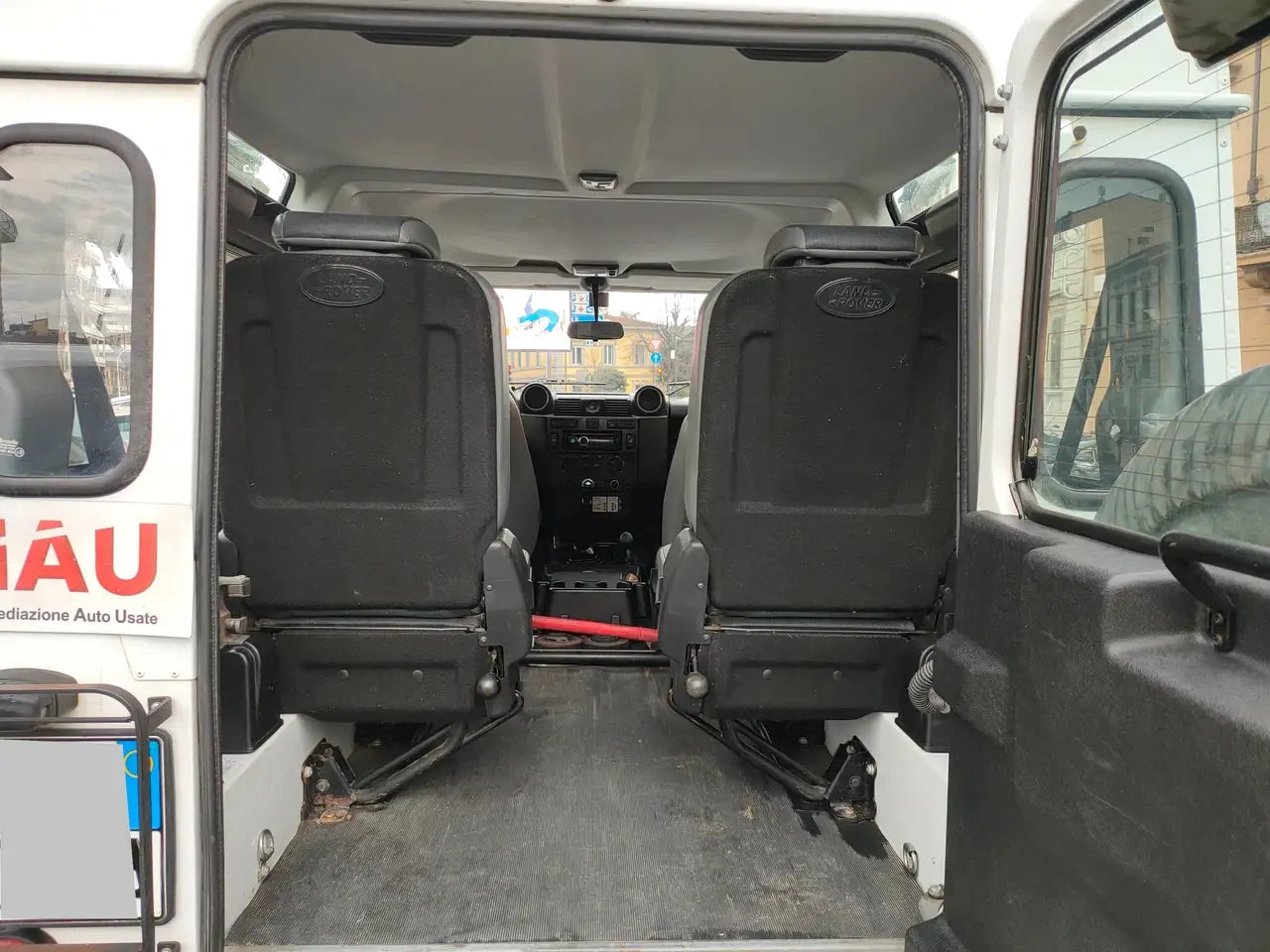 LAND ROVER - DEFENDER (2011 - km 75.000 - Diesel)
