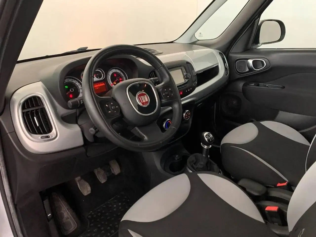 FIAT - 500L (2013 - km 110.399 - Diesel)