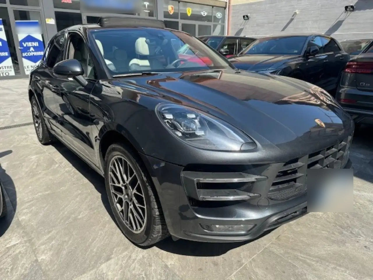 PORSCHE - MACAN (2017 - km 117.000 - Benzina)