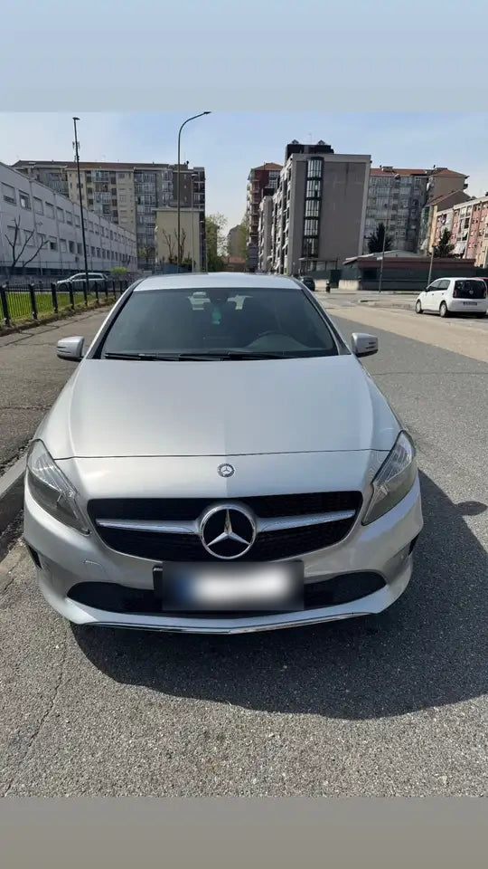 MERCEDES-BENZ - A 200 (2015 - km 127.000 - Diesel)