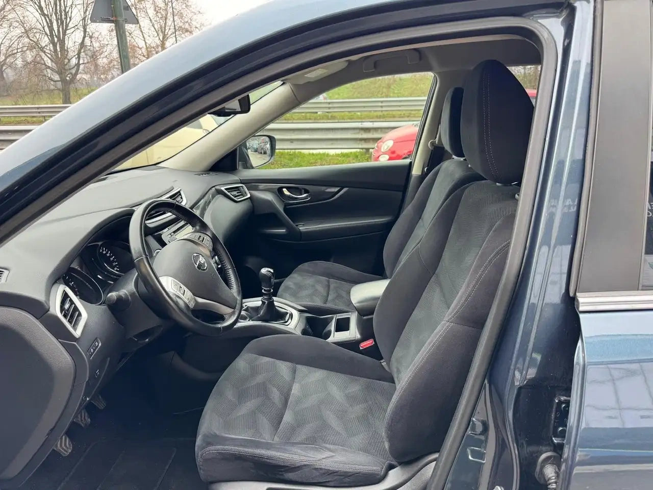 NISSAN - X-Trail (2017 - km 97.000 - Diesel)