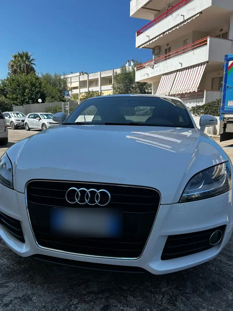 AUDI - TT (2011 - km 130.000 - Benzina)