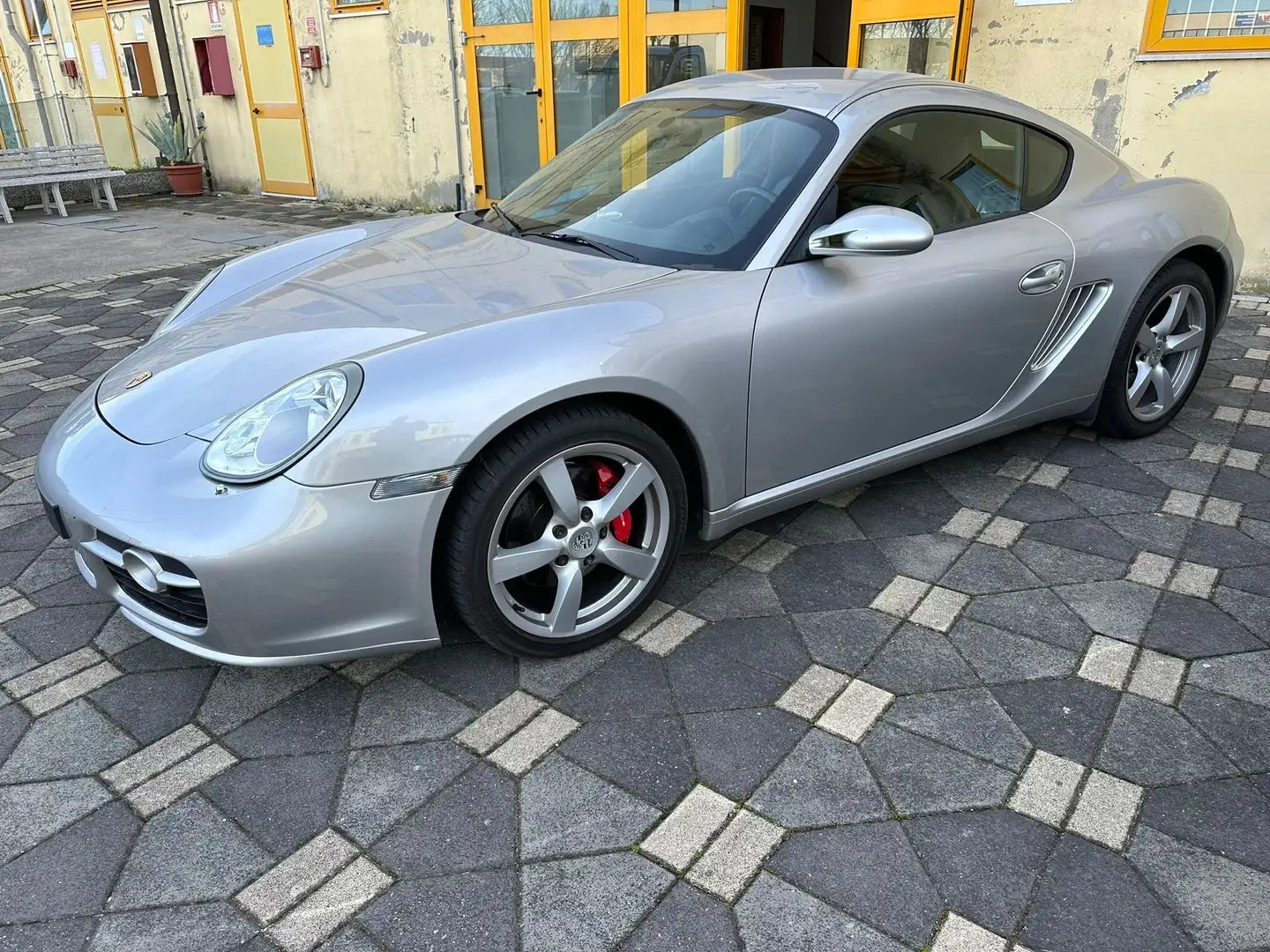 PORSCHE - CAYMAN (2006 - km 148.000 - Benzina)