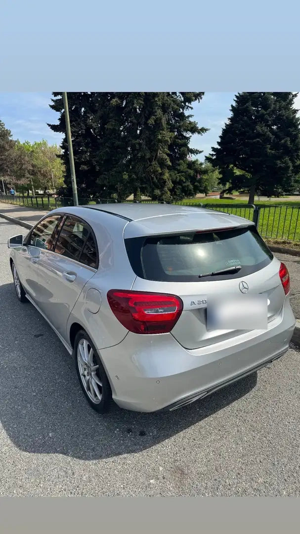 MERCEDES-BENZ - A 200 (2015 - km 127.000 - Diesel)