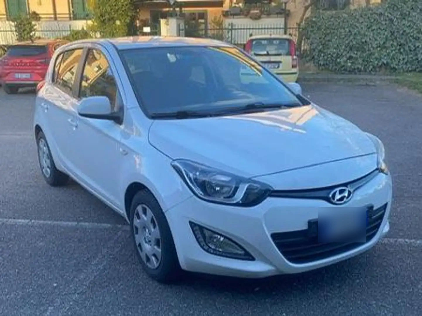 HYUNDAI - I20 (2014 - km 113.000 - Benzina)