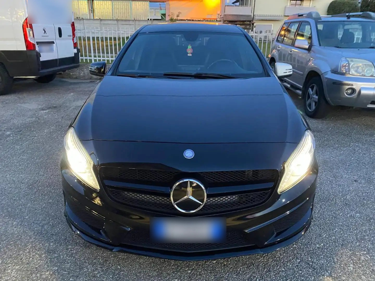 MERCEDES-BENZ - A 200 (2015 - km 156.000 - Diesel)