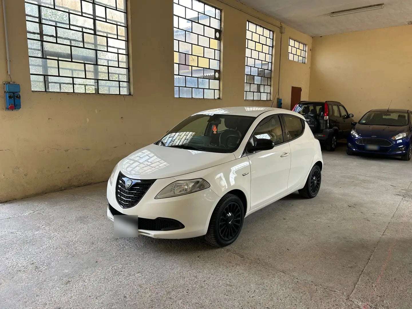 LANCIA - YPSILON (2014 - km 186.400 - Gpl)