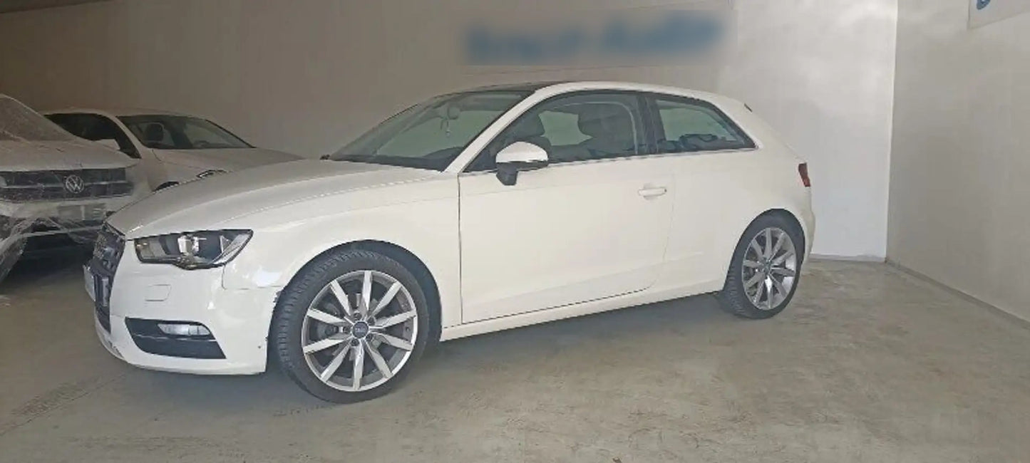 AUDI - A3 (2013 - km 143.000 - Diesel)