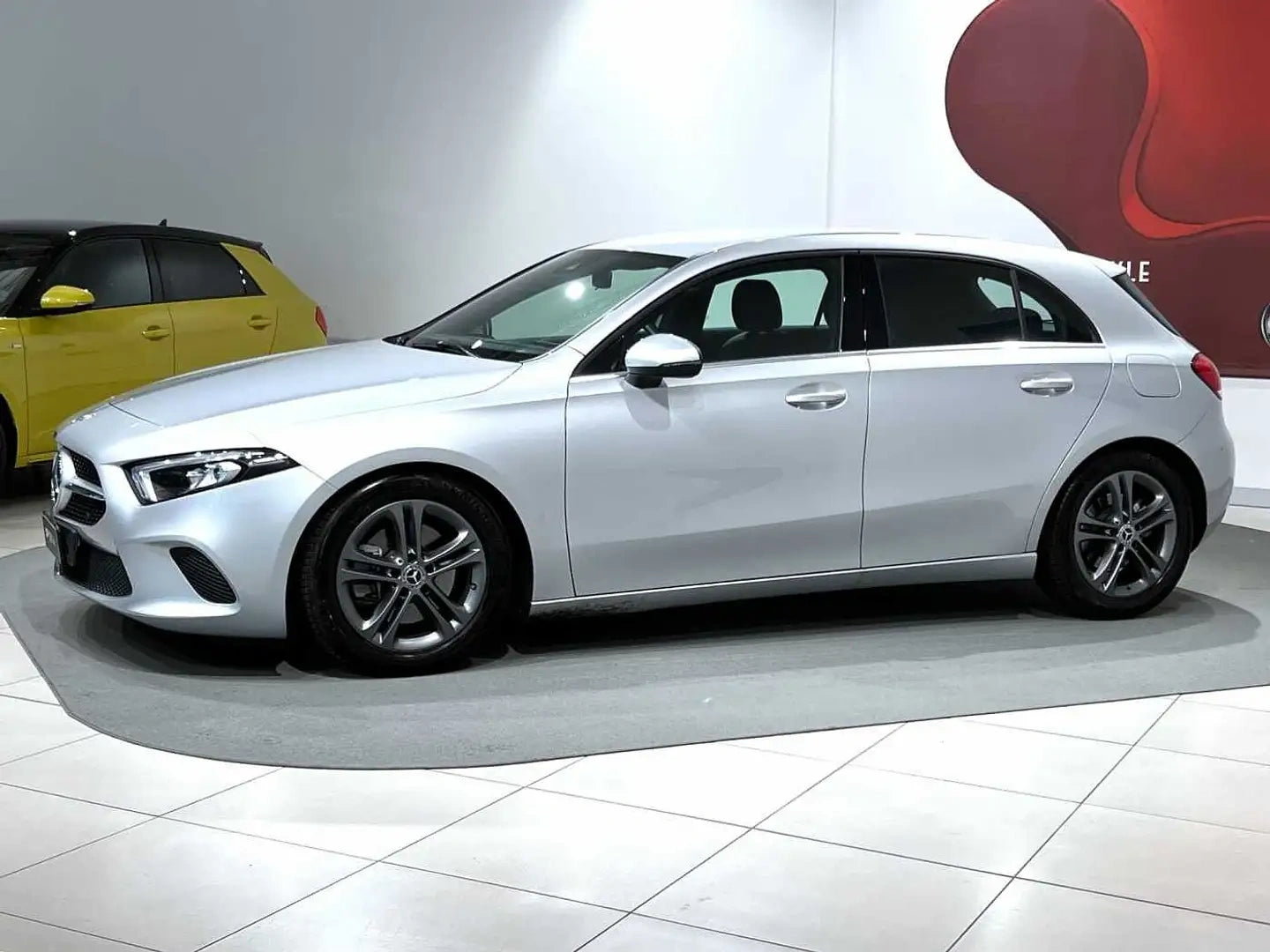 MERCEDES-BENZ - A 220 (2019 - km 30.451 - Benzina)