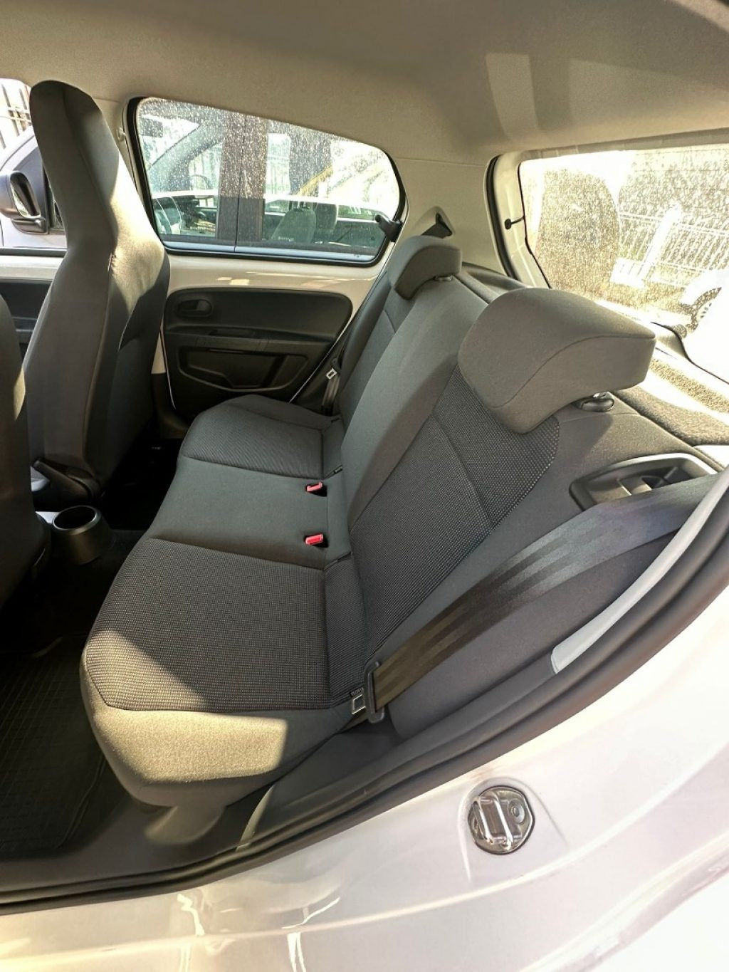 VOLKSWAGEN - UP! (2014 - km 103.392 - Benzina)