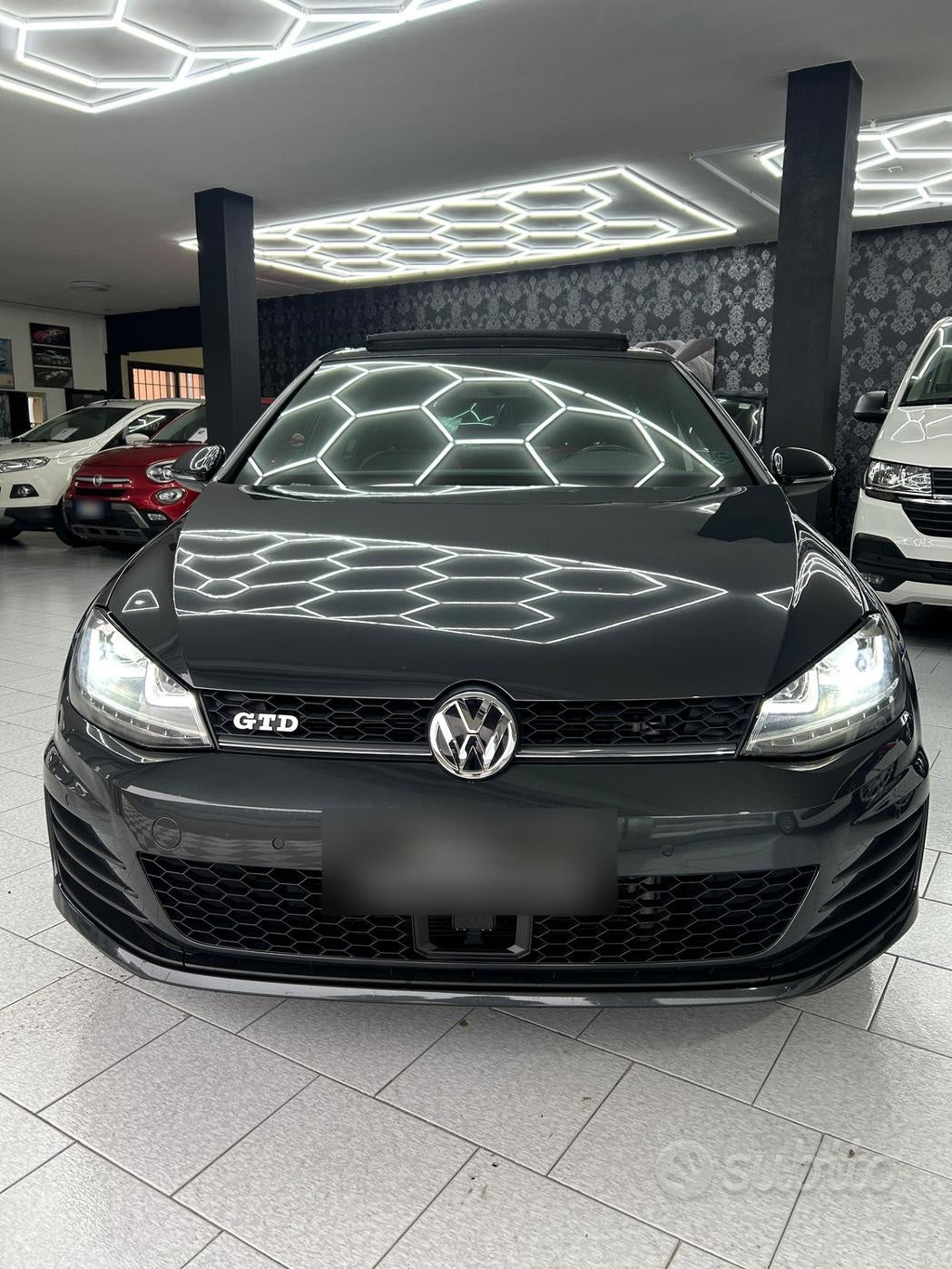 VOLKSWAGEN - GOLF GTD (2015 - km 160.000 - Diesel)