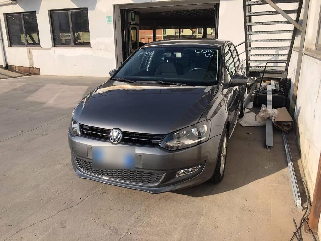 VOLKSWAGEN - POLO (2013 - km 153.432 - Diesel)