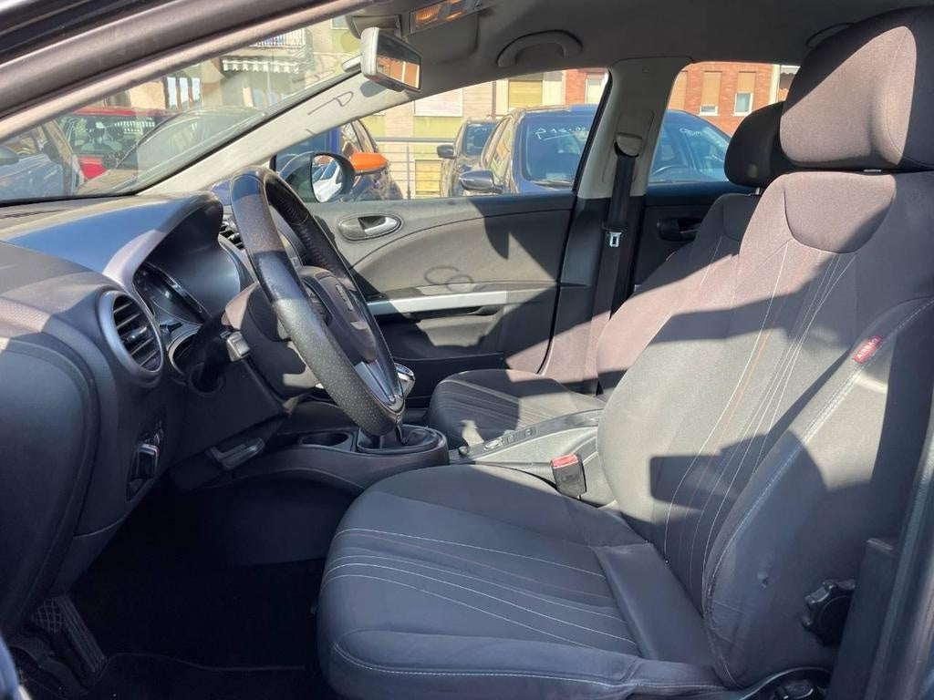 SEAT - LEON (2013 - km 119.657 - Diesel)
