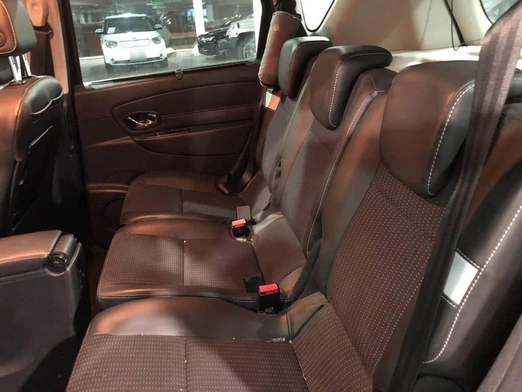 RENAULT - SCENIC (2013 - km 150.000 - Diesel)