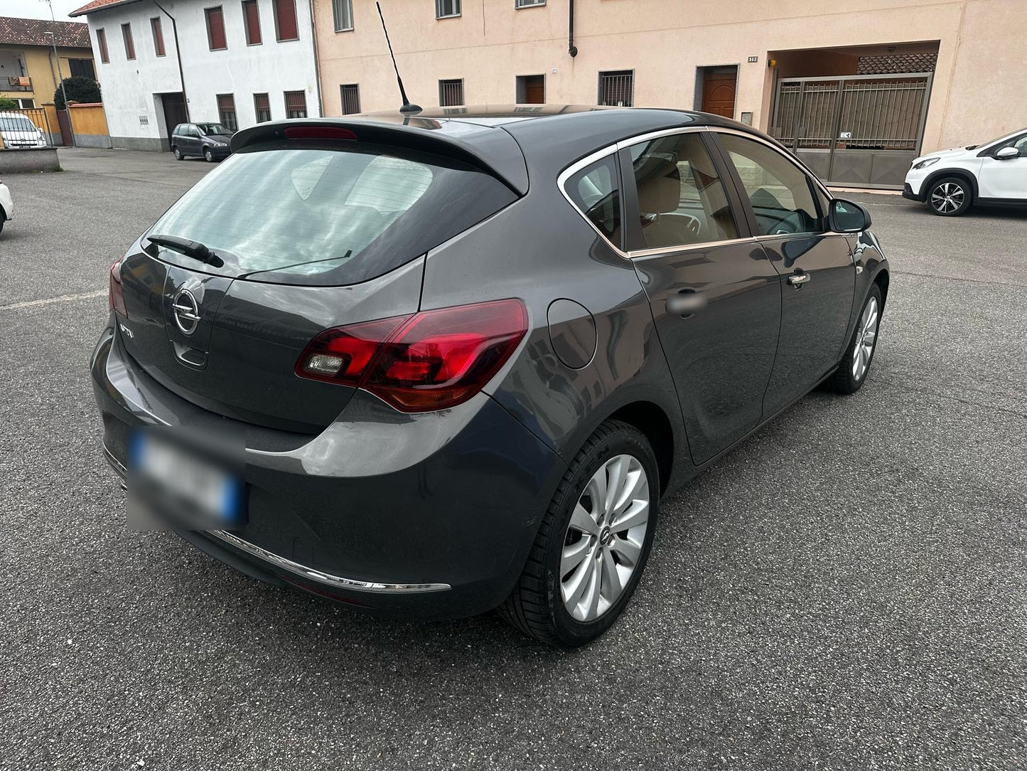 OPEL - ASTRA (2014 - km 111.000 - Gpl)