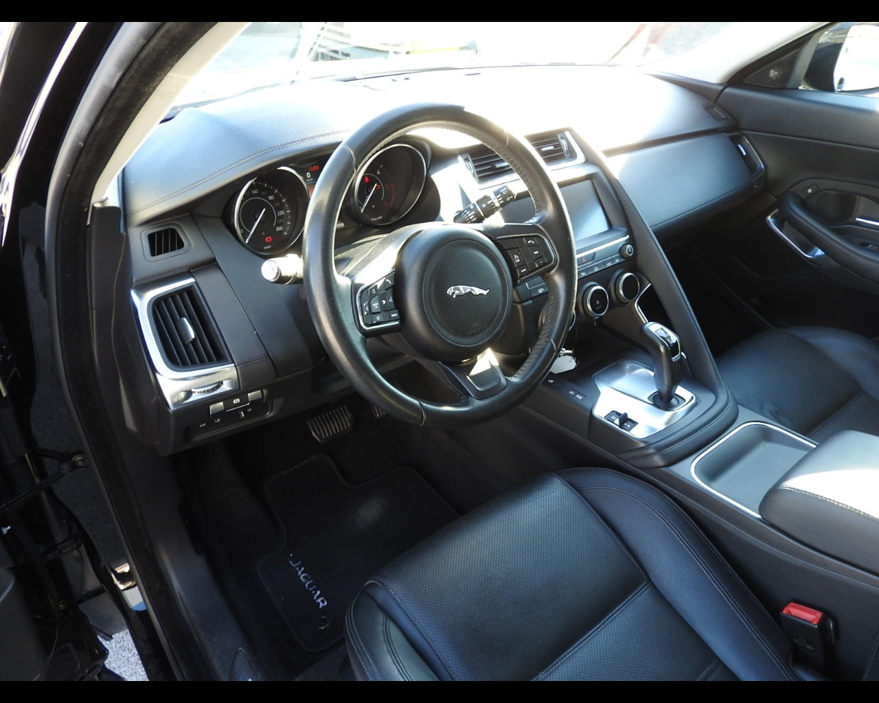 JAGUAR - E-PACE (2019 - km 144.528 - Diesel)