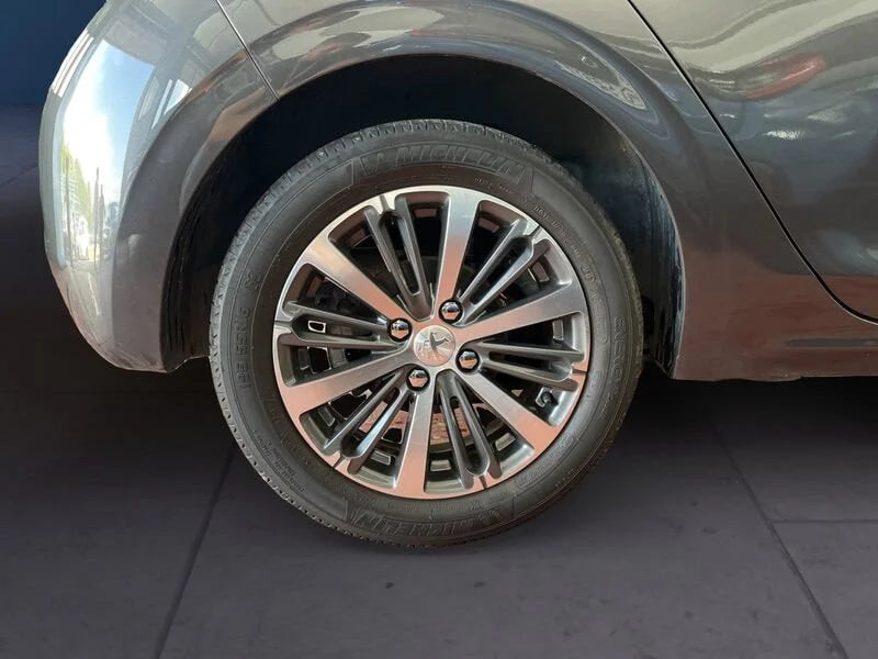 PEUGEOT - 208 (2018 - km 83.000 - Diesel)