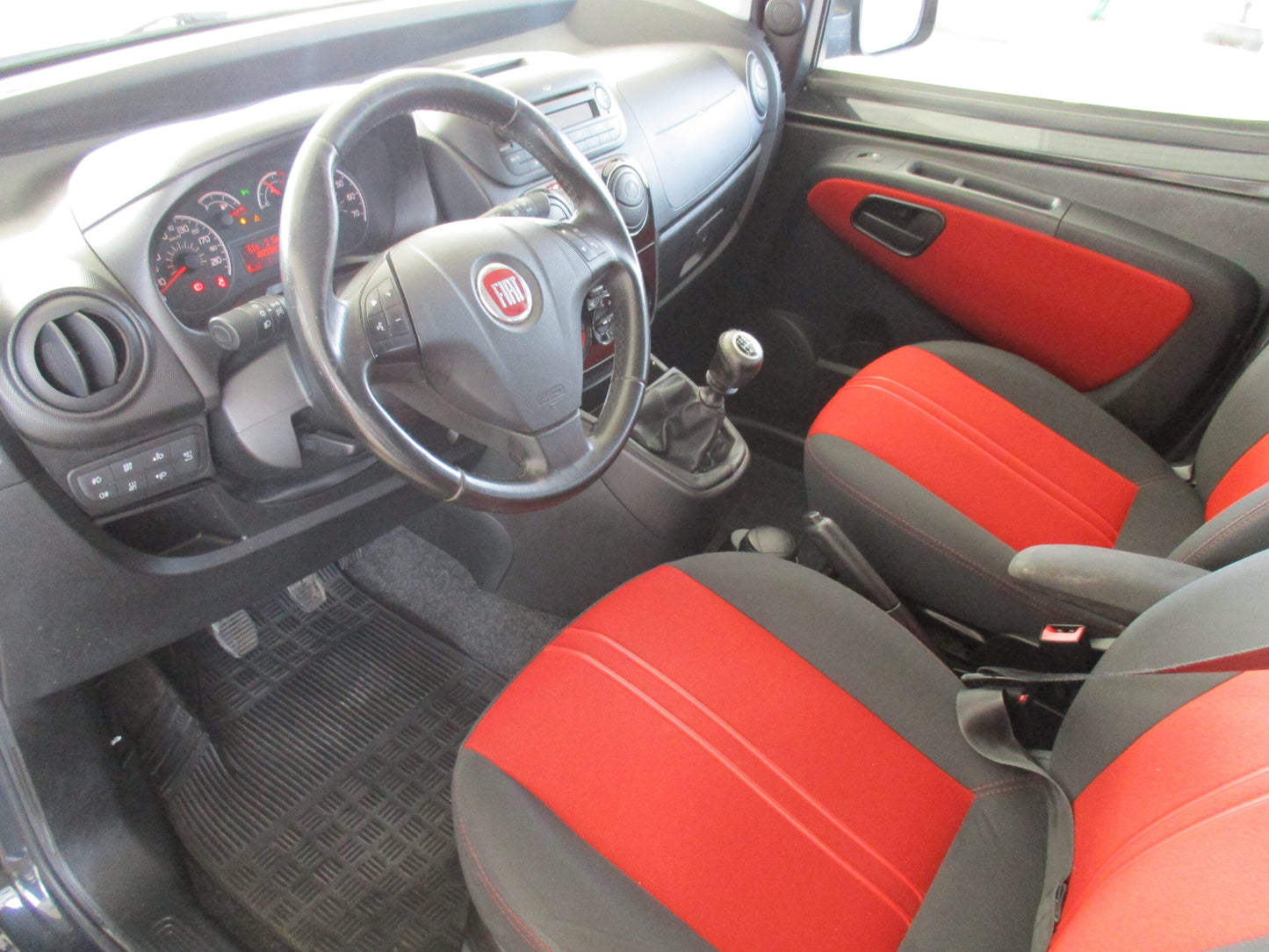 FIAT - QUBO (2015 - km 188.000 - Metano)