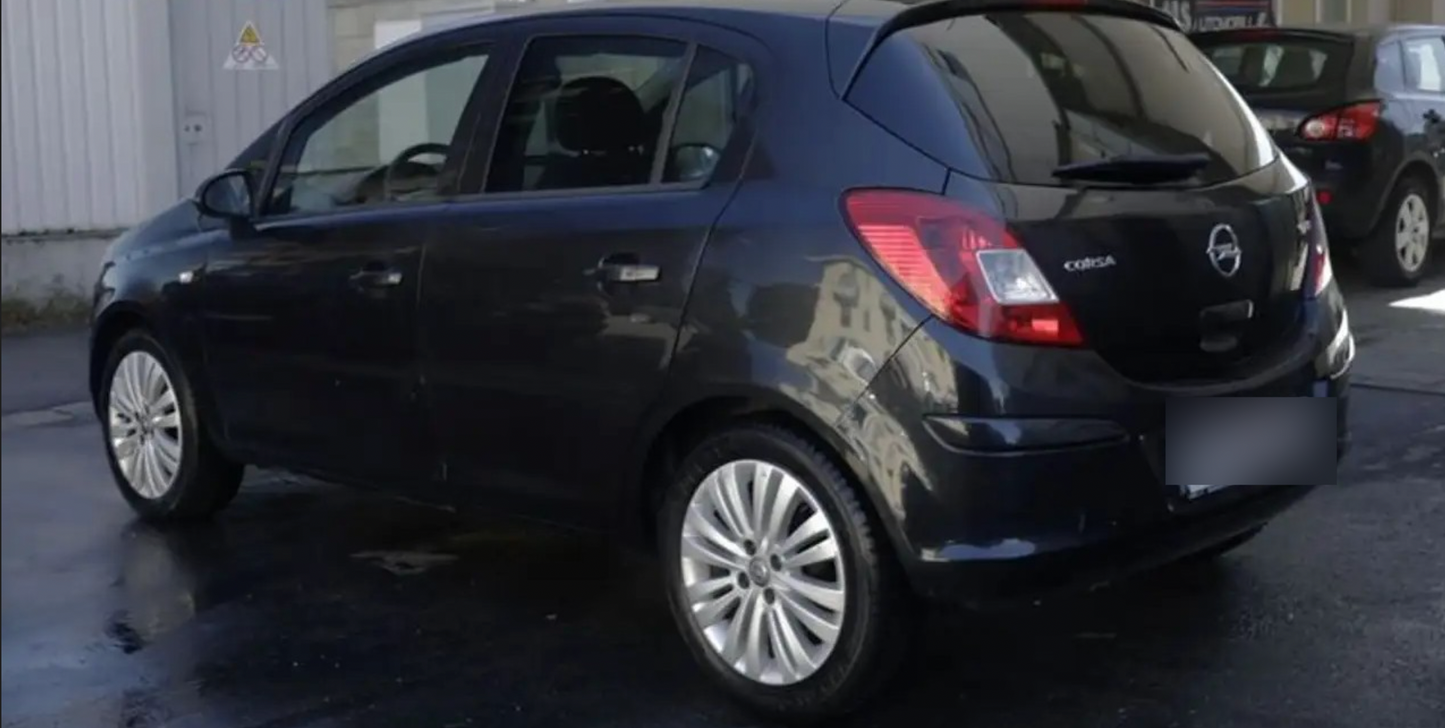 OPEL - CORSA (2014 - km 99.000 - Diesel)