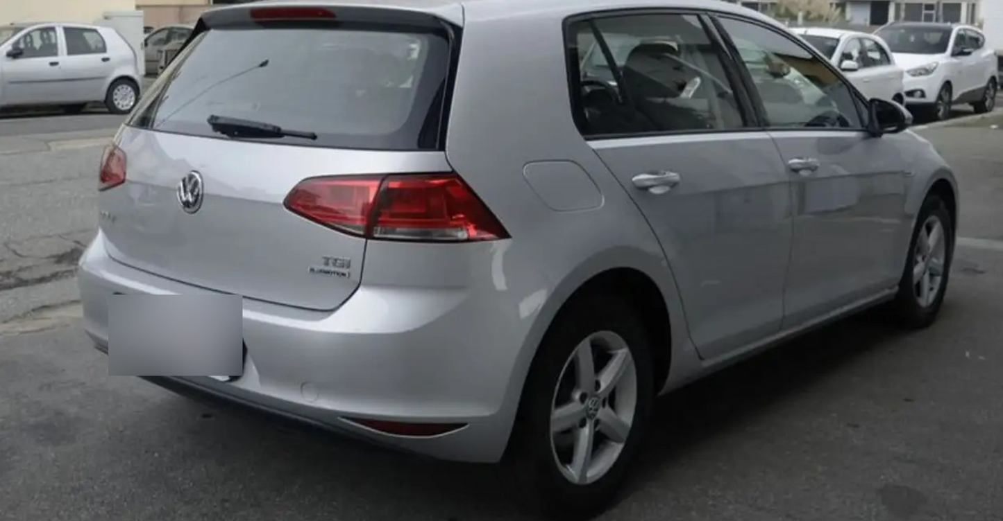 VOLKSWAGEN - GOLF (2016 - km 159.000 - Metano)