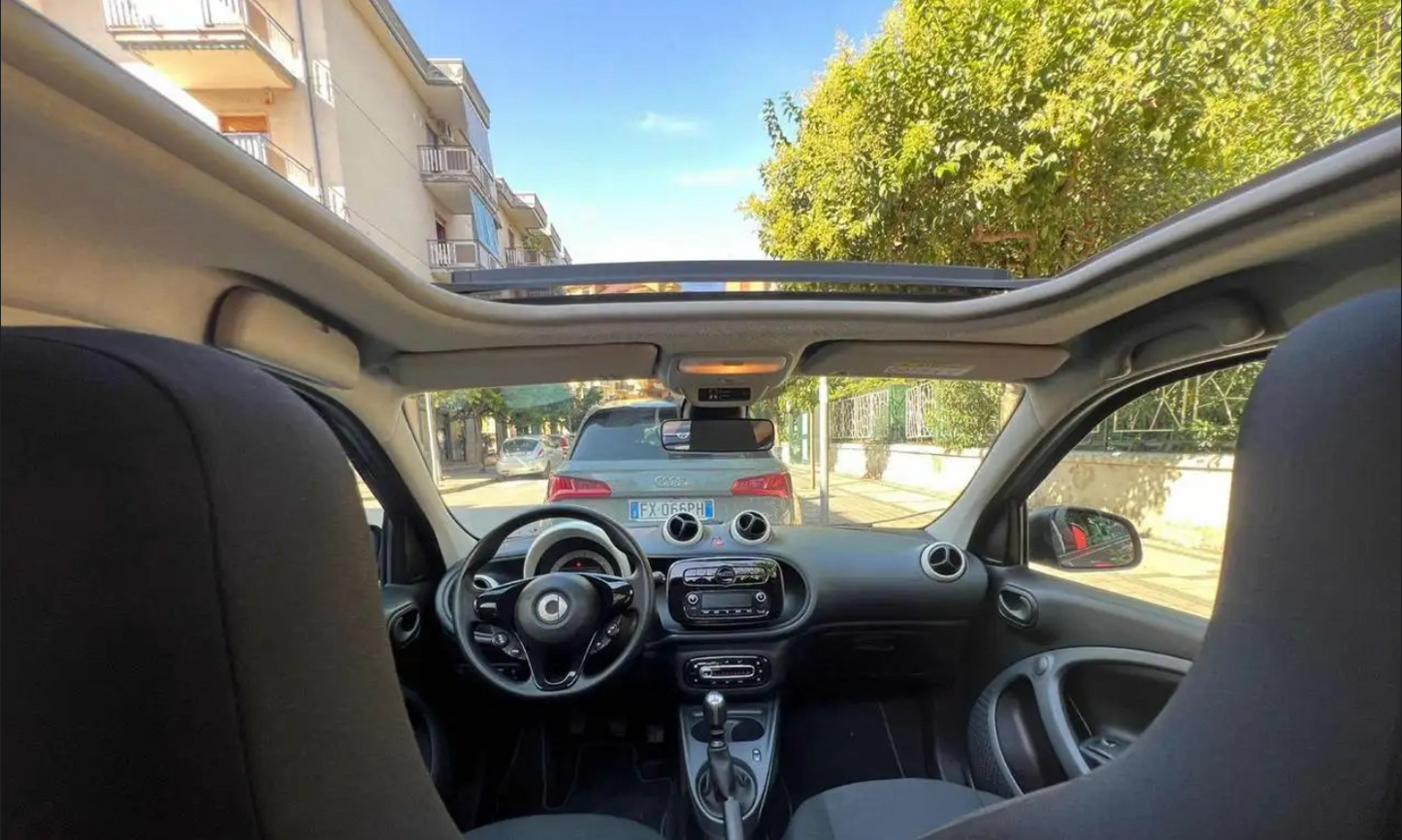 SMART - FORFOUR (2019 - km 115.000 - Benzina)