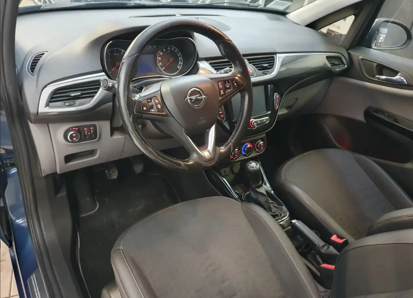 OPEL - CORSA (2016 - 184.000 km - Gpl)