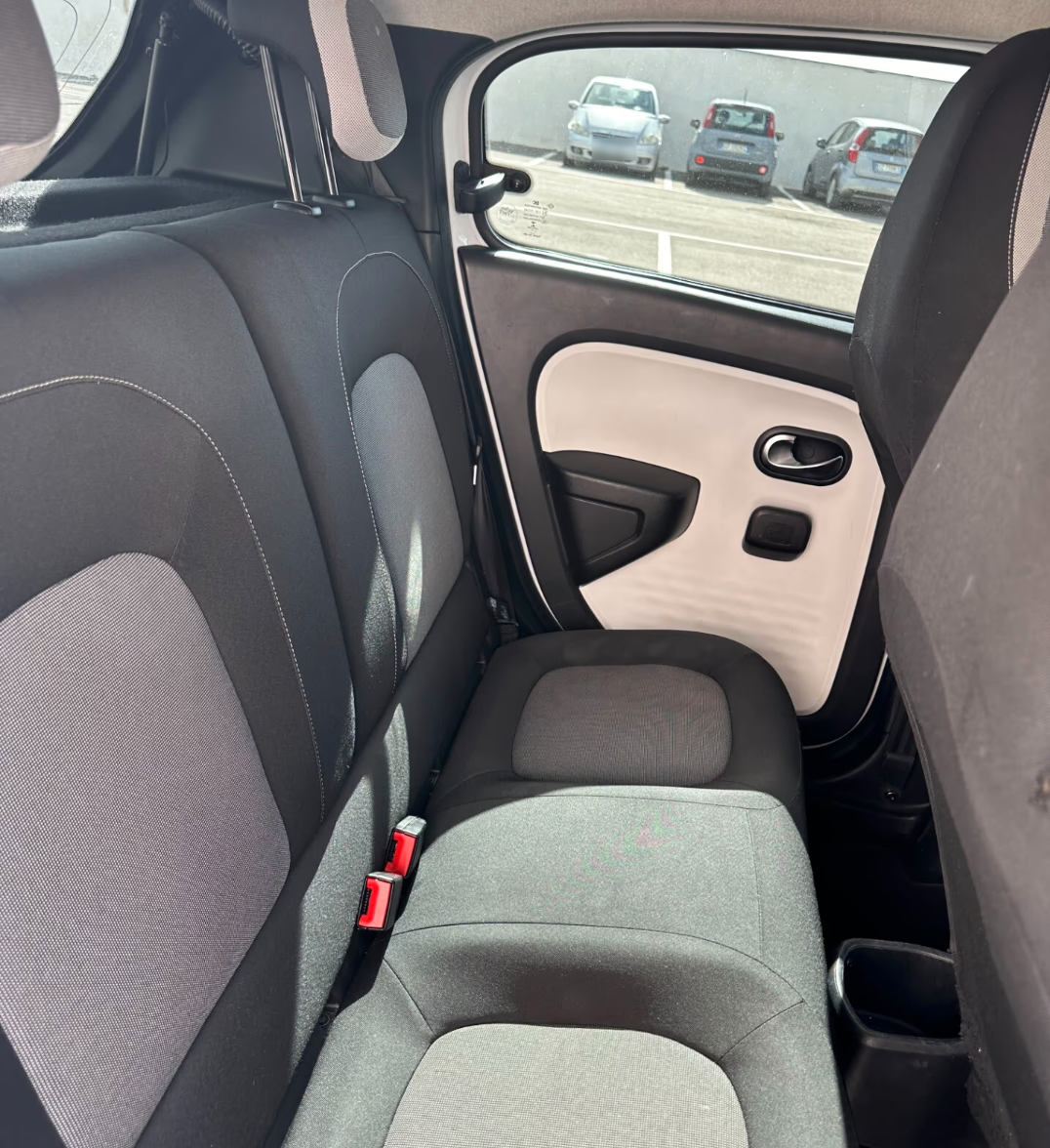 RENAULT - TWINGO (2019 - km 110.000 - Benzina)
