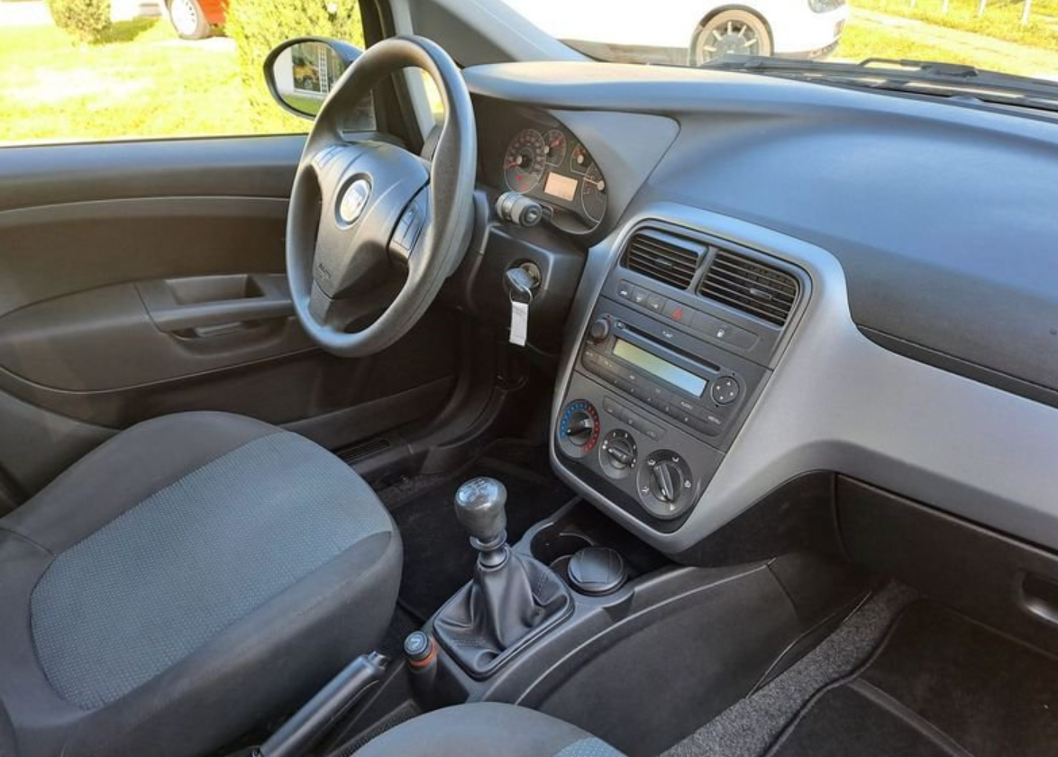 FIAT - PUNTO (2013 - km 118.973 - Metano)