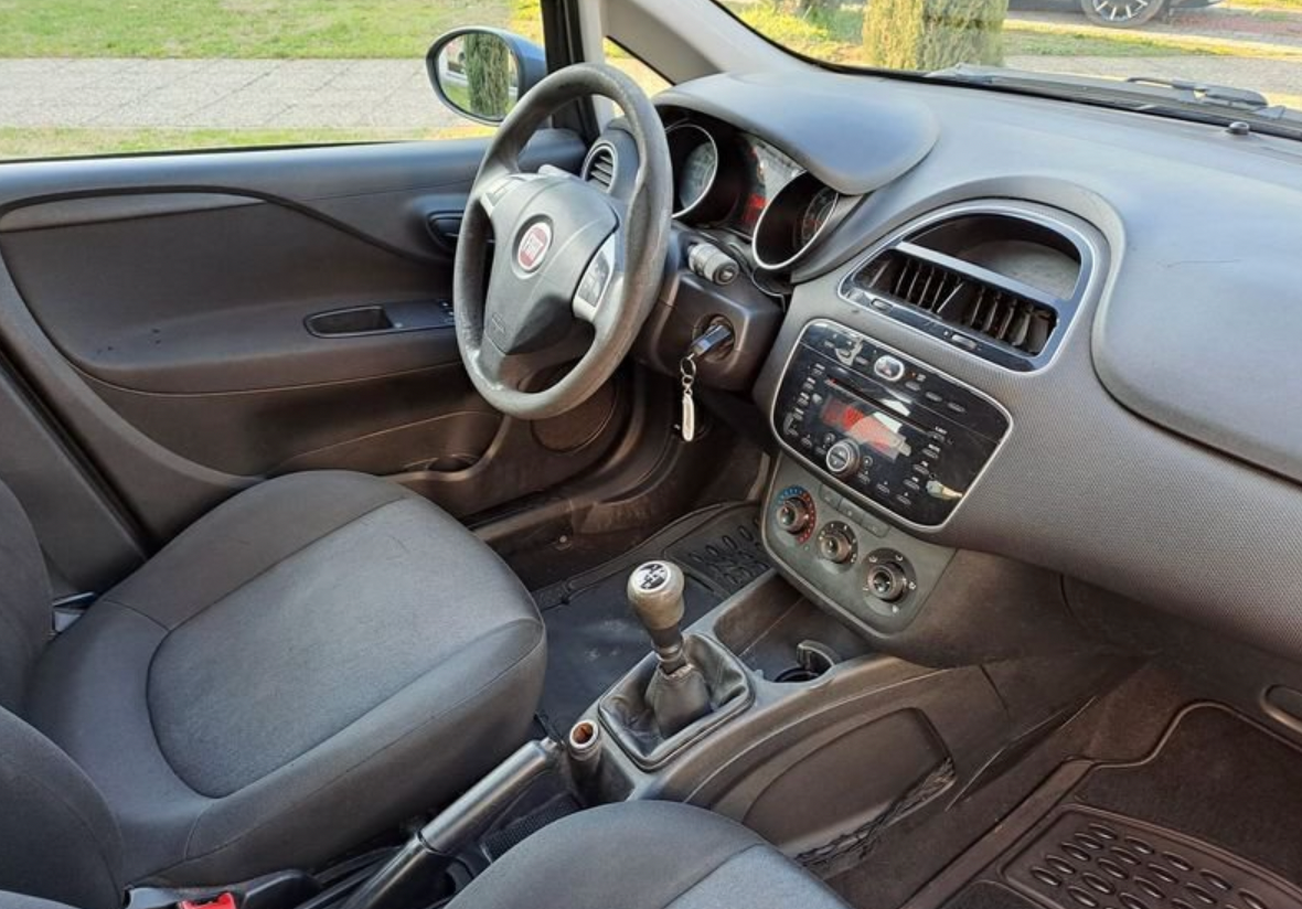 FIAT - PUNTO (2014 - km 170.609 - Diesel)