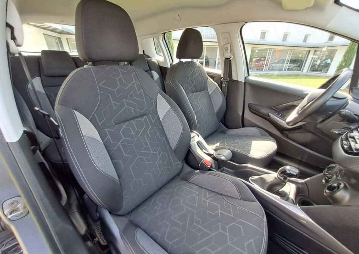 PEUGEOT - 2008 (2016 - 160.601 - Diesel)