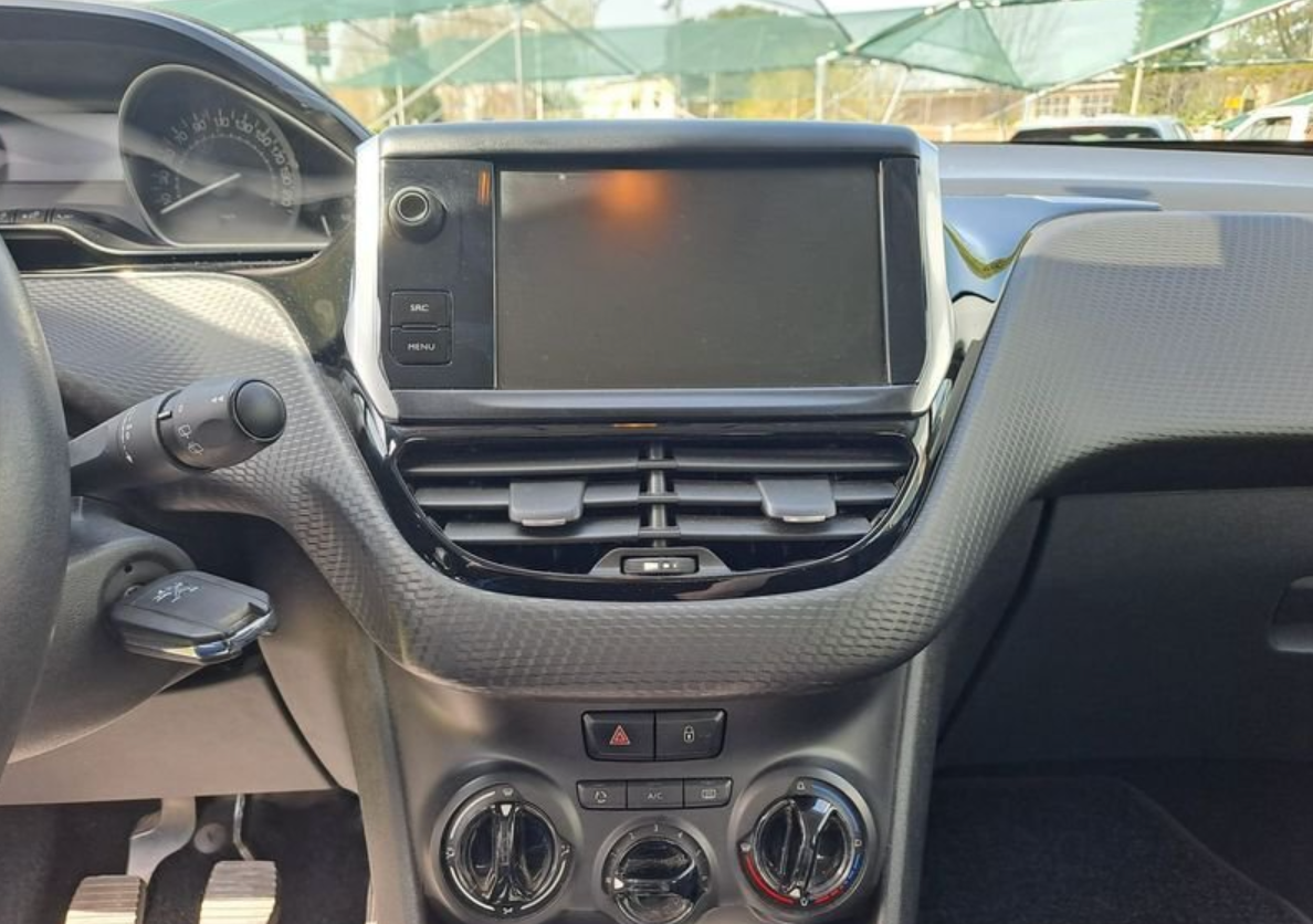 PEUGEOT - 2008 (2016 - 160.601 - Diesel)