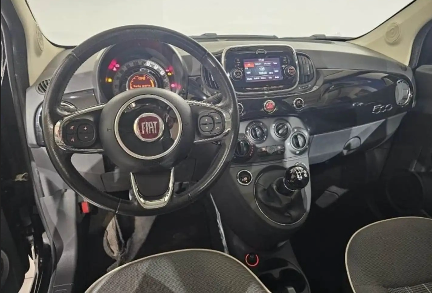 FIAT - 500 (2016 - km 64.000 - Benzina)