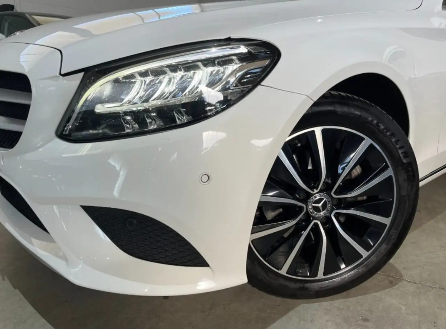 MERCEDES-BENZ - C 220 (2019 - km 168.000 - Diesel)