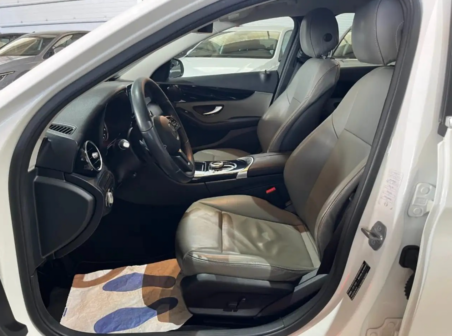 MERCEDES-BENZ - C 220 (2019 - km 168.000 - Diesel)