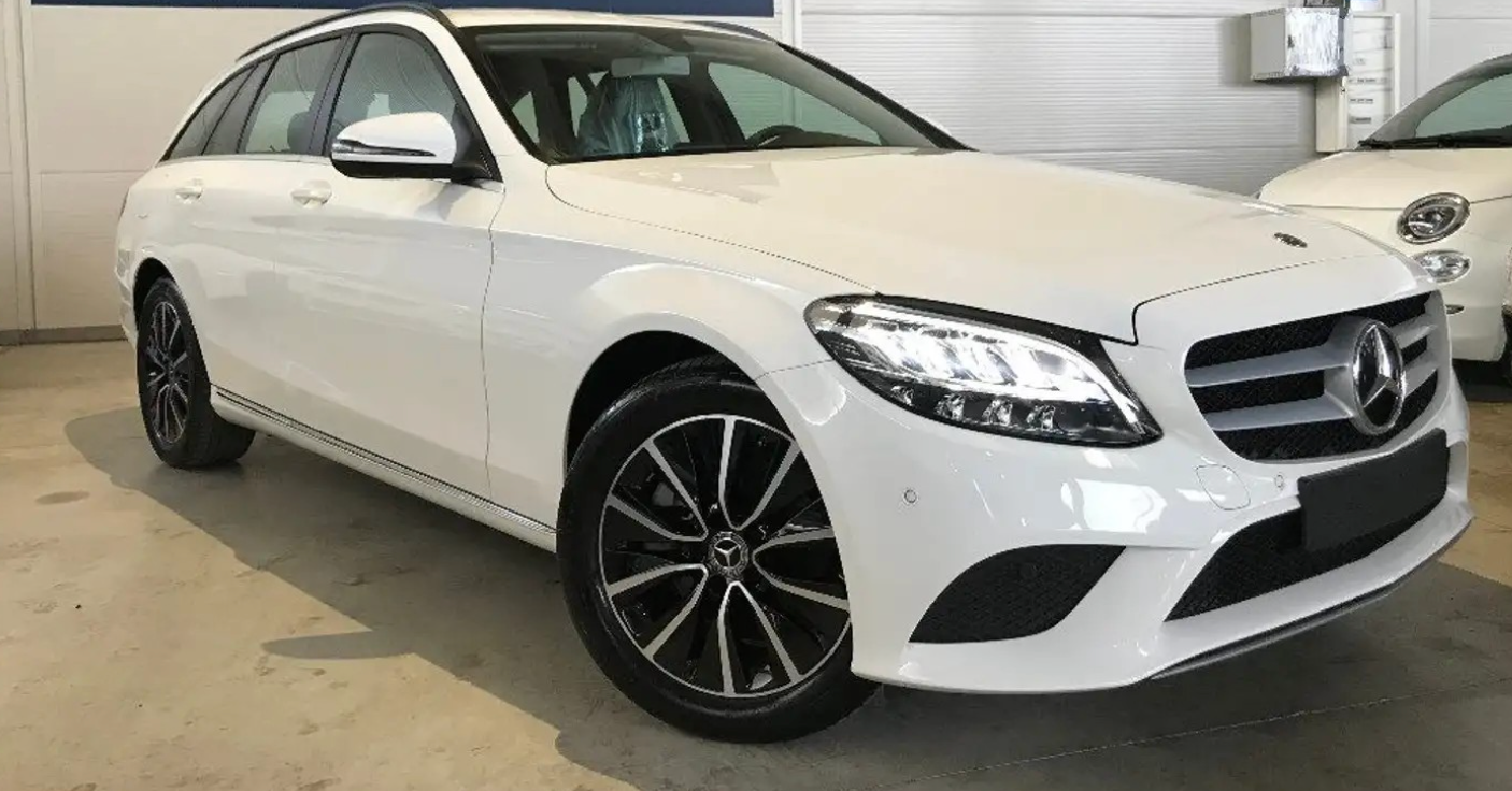 MERCEDES-BENZ - C 220 (2019 - km 168.000 - Diesel)