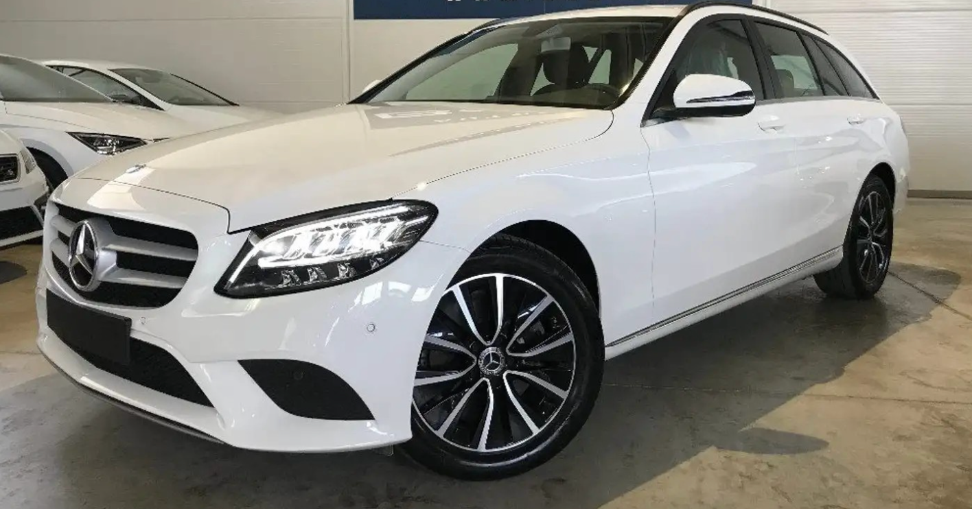 MERCEDES-BENZ - C 220 (2019 - km 168.000 - Diesel)