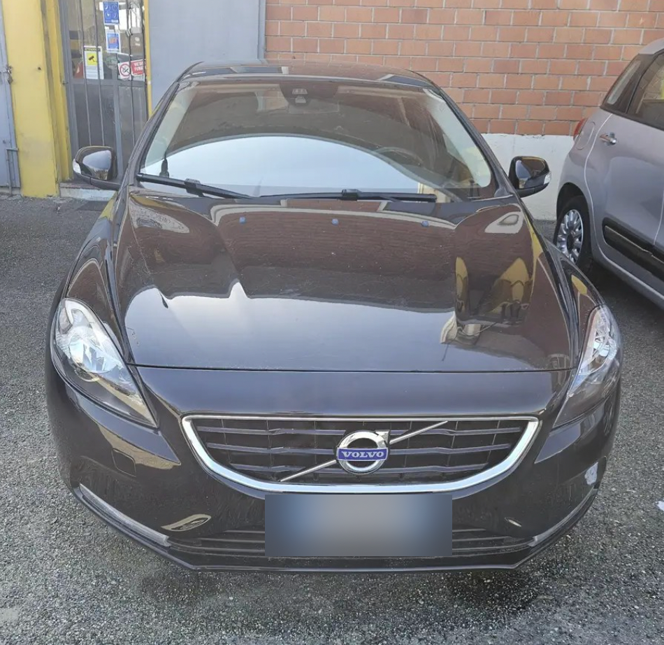VOLVO - V40 (2015 - km 112.000 - Diesel)