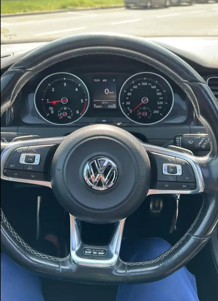 VOLKSWAGEN - GOLF GTD (2017 - km 150.000 - Diesel)