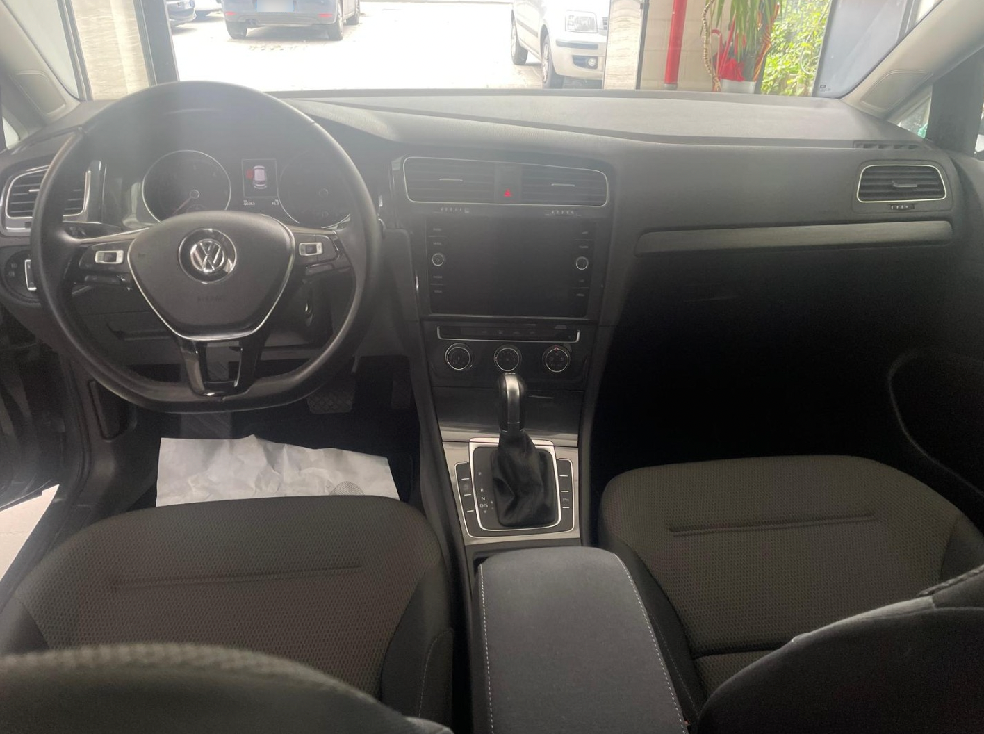 VOLKSWAGEN - GOLF (2019 - km 80.000 - Diesel)
