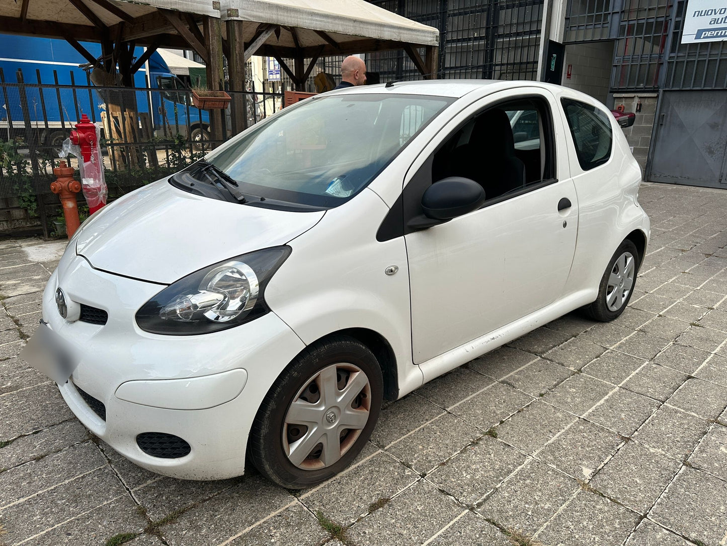 TOYOTA - AYGO (2011 - km 183.748 - Benzina)