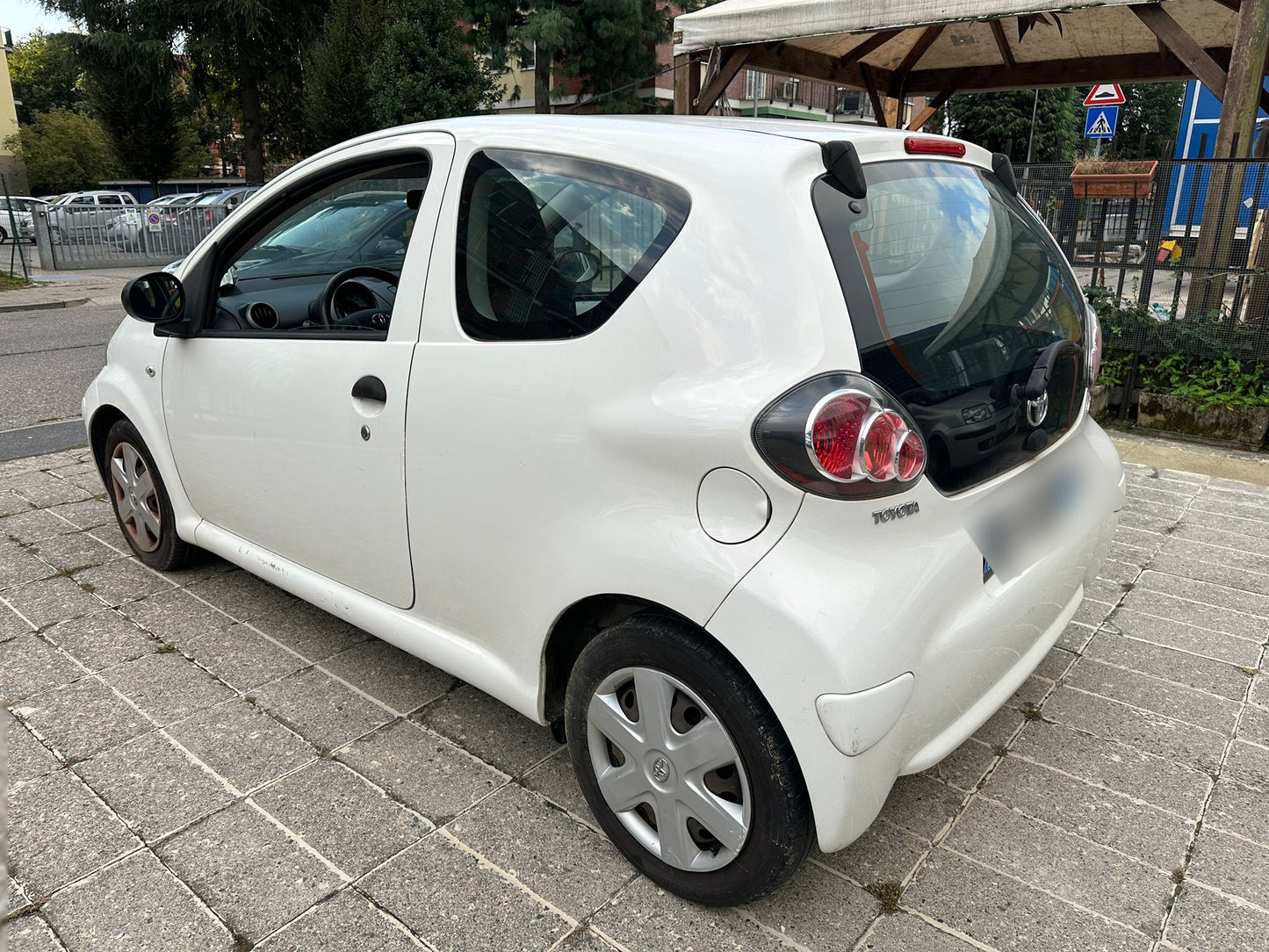 TOYOTA - AYGO (2011 - km 183.748 - Benzina)