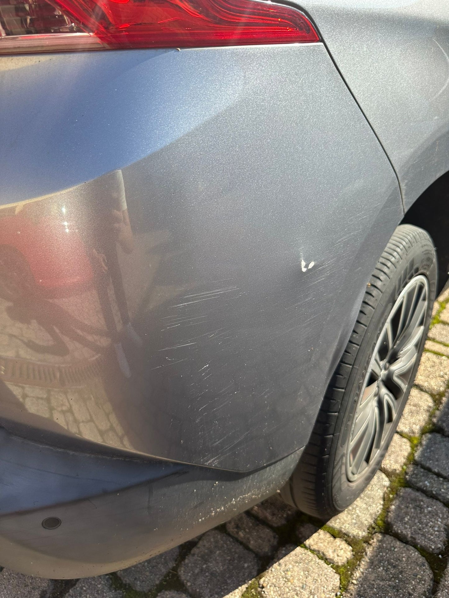 PEUGEOT - 2008 (2015 - km 264.000 - Diesel)
