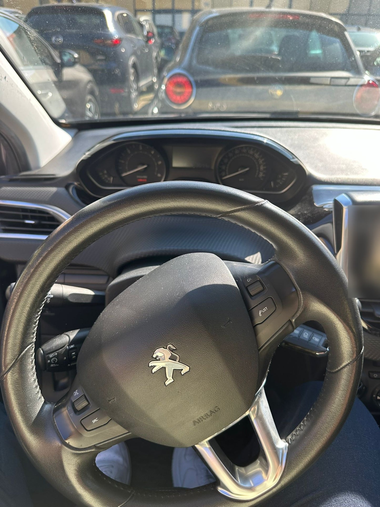 PEUGEOT - 2008 (2015 - km 264.000 - Diesel)