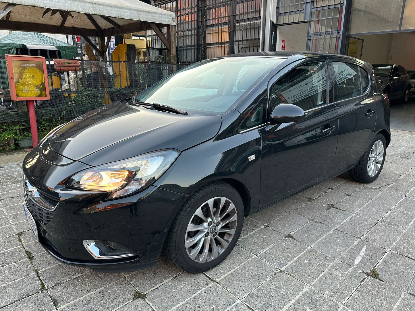 OPEL - CORSA (2017 - km 125.000 - Gpl)