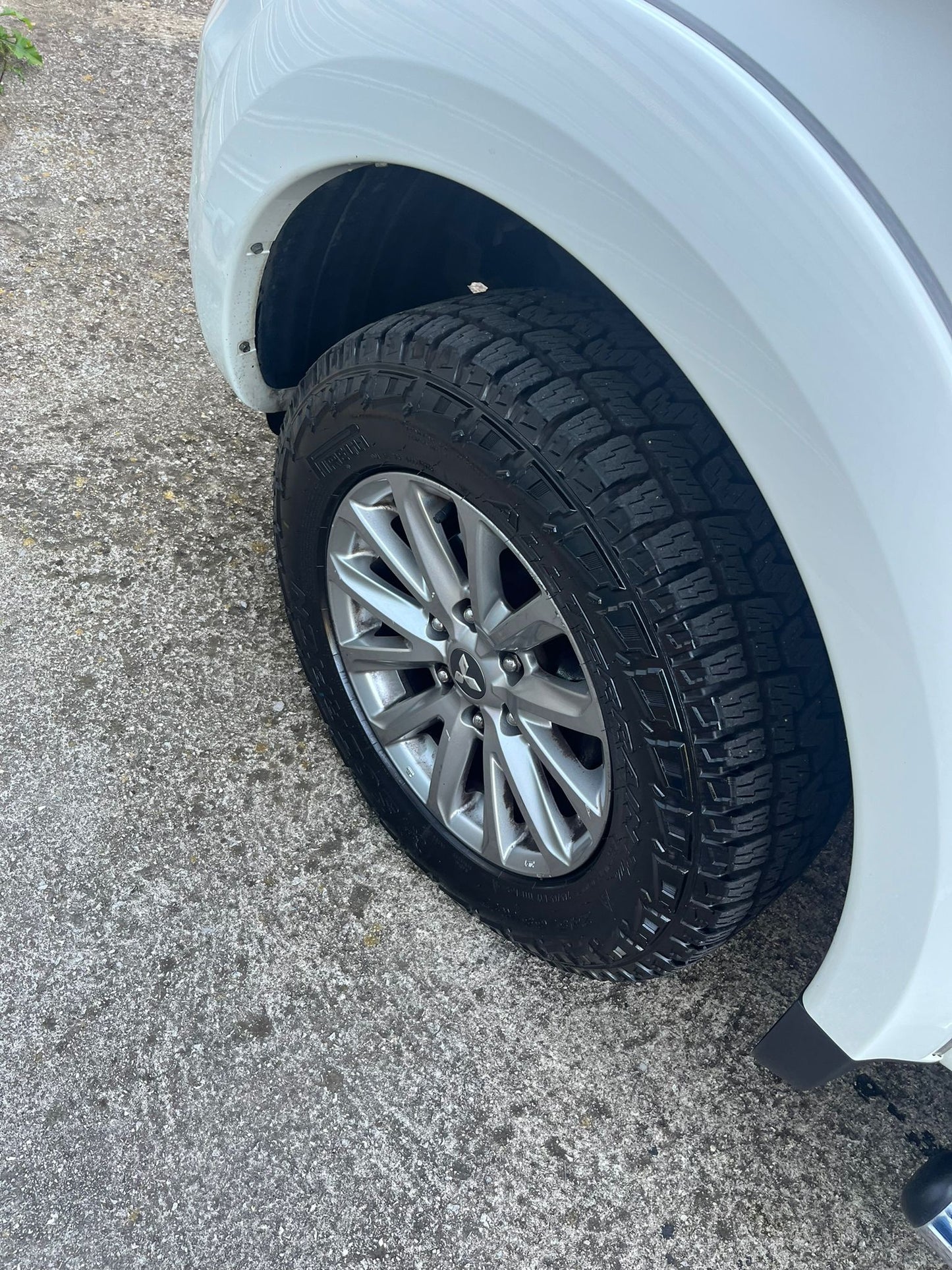 MITSUBISHI - L200 (2016 - km 209.517 - Diesel)