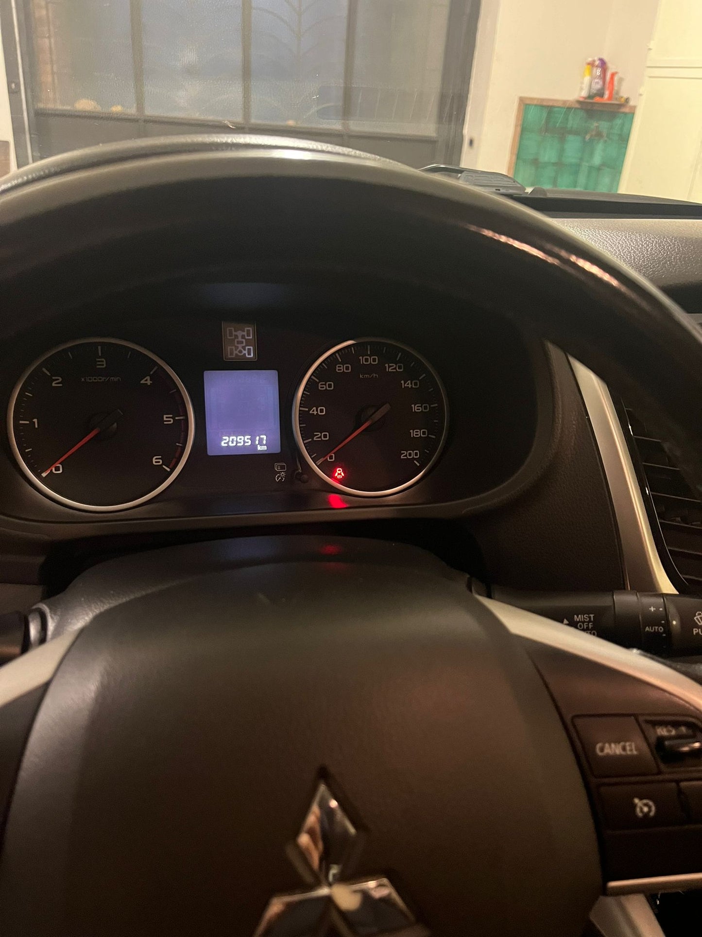 MITSUBISHI - L200 (2016 - km 209.517 - Diesel)